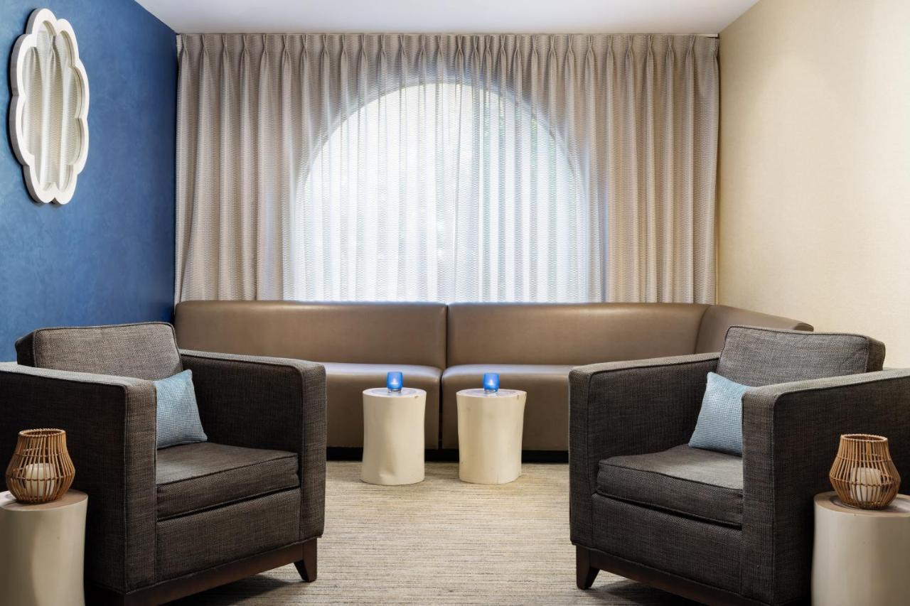 The Anza-A Calabasas Hotel Экстерьер фото